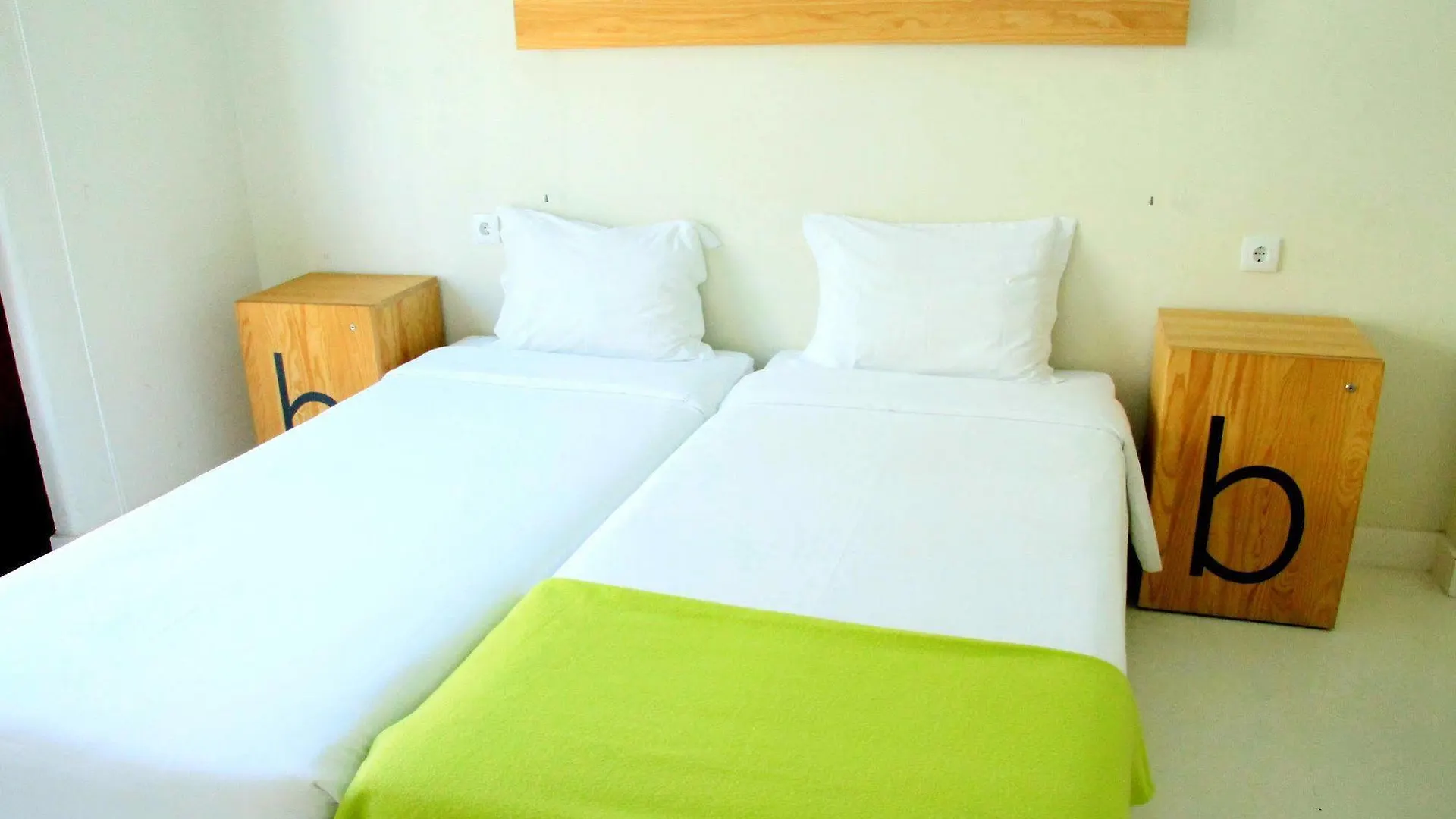 Hostel 4U Lisboa 0*,